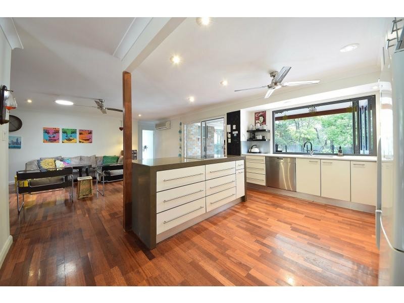 3 Mackay Place, Burleigh Waters QLD 4220