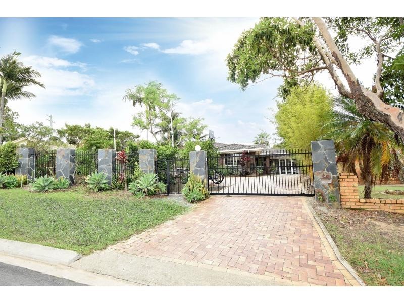 3 Mackay Place, Burleigh Waters QLD 4220