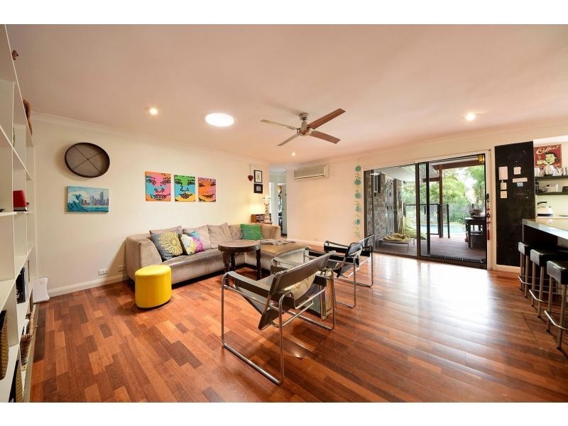 3 Mackay Place, Burleigh Waters QLD 4220