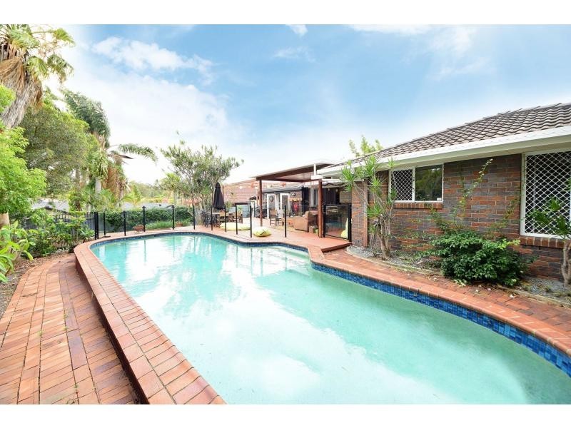 3 Mackay Place, Burleigh Waters QLD 4220