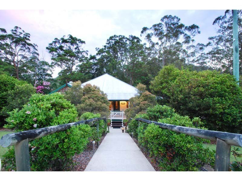 11 Wisteria Court, Tallebudgera Valley QLD 4228