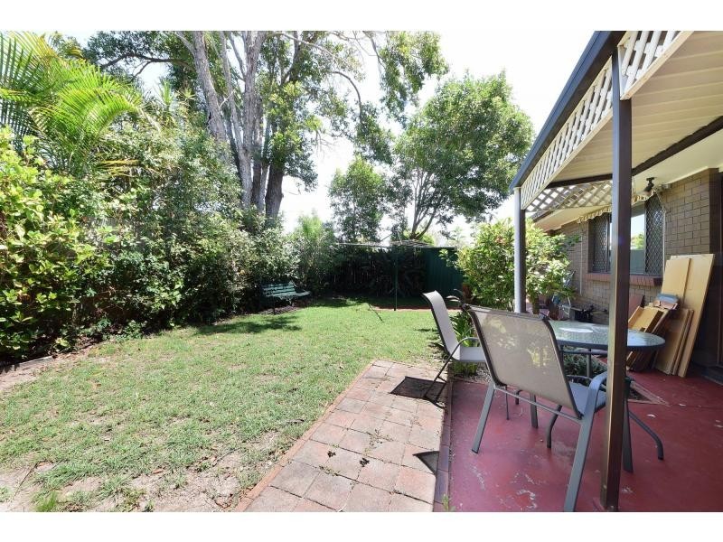 2/9 Russell Court, Miami QLD 4220