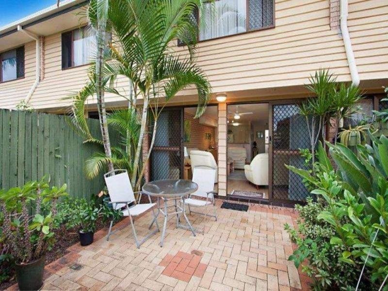 10/105 Christine Ave, Burleigh Waters QLD 4220
