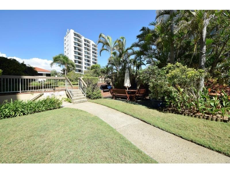 27/24 The Esplanade, Burleigh Heads QLD 4220