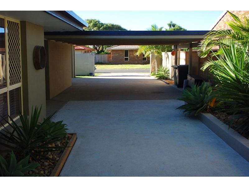 51 Montezuma Drive, Burleigh Waters QLD 4220