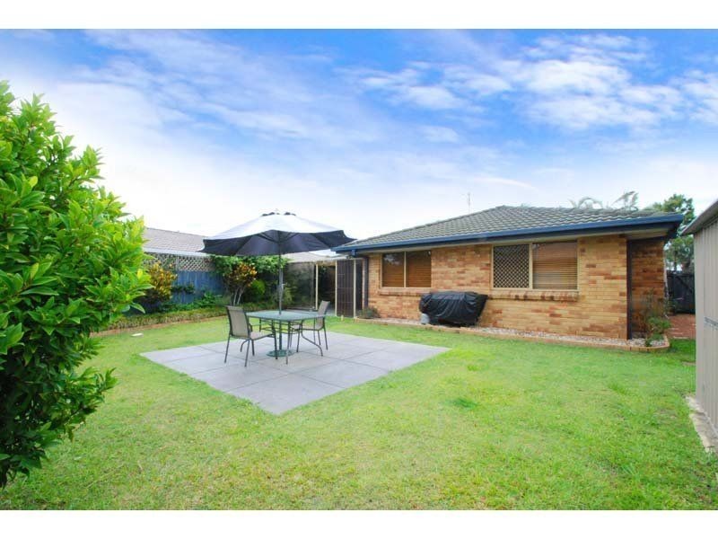 62 Southlake Drive, Varsity Lakes QLD 4227
