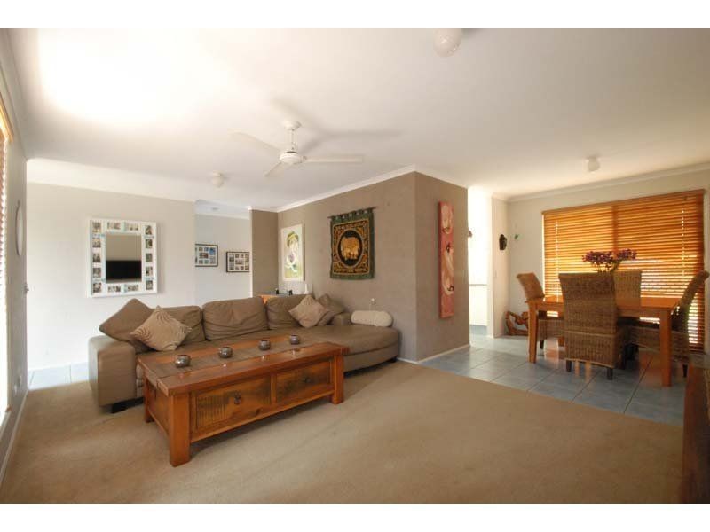 62 Southlake Drive, Varsity Lakes QLD 4227