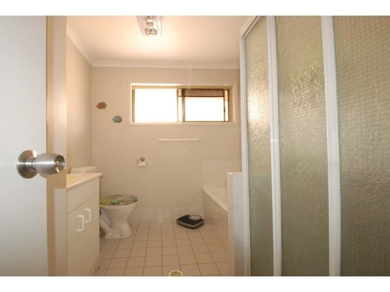 62 Southlake Drive, Varsity Lakes QLD 4227