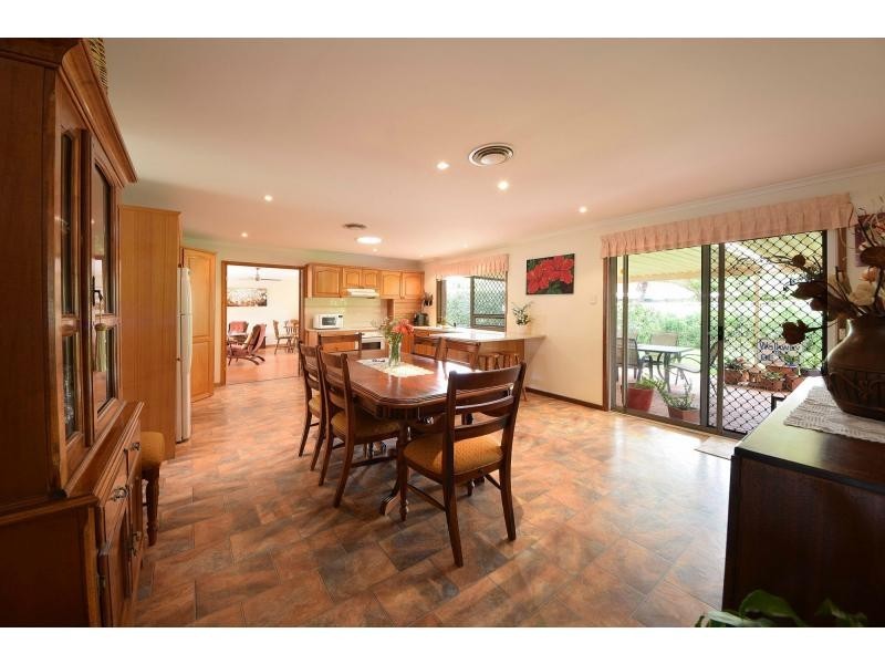 6 Comet Court, Burleigh Waters QLD 4220