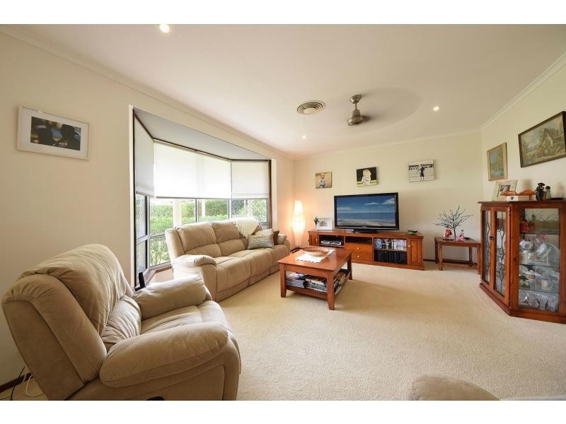 6 Comet Court, Burleigh Waters QLD 4220