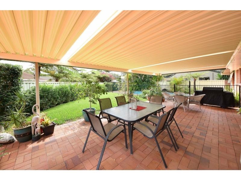 6 Comet Court, Burleigh Waters QLD 4220