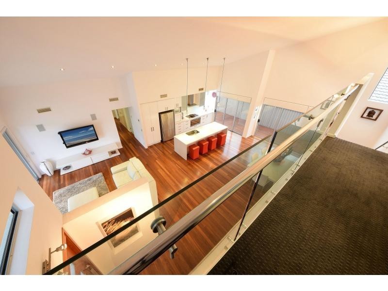 1 Comet Court, Burleigh Waters QLD 4220