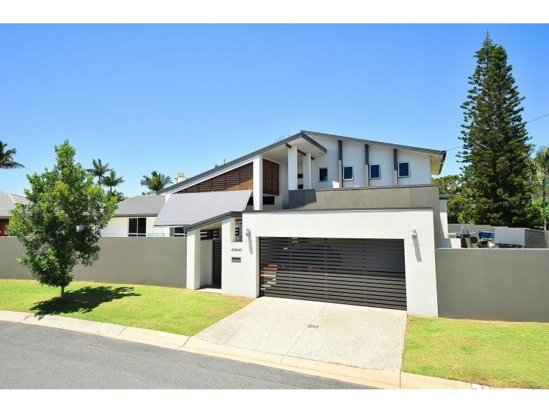 1 Comet Court, Burleigh Waters QLD 4220