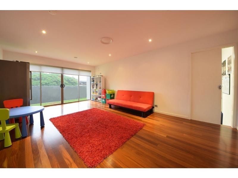 1 Comet Court, Burleigh Waters QLD 4220