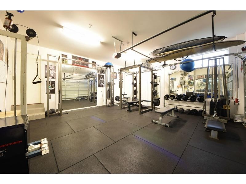 1 Comet Court, Burleigh Waters QLD 4220