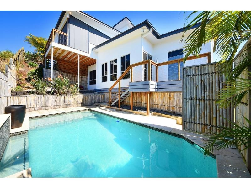 15 Barton Street, Reedy Creek QLD 4227