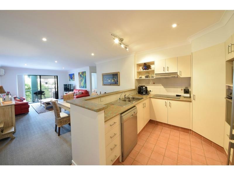 10/17 Markeri Street, Mermaid Beach QLD 4218