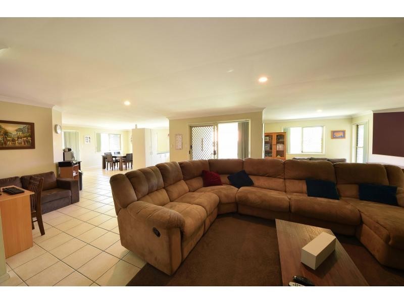 7 Sharscay Close, Burleigh Heads QLD 4220