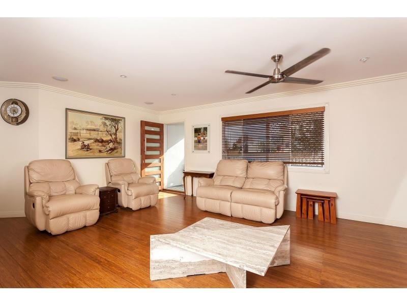 3 Joy Avenue, Burleigh Waters QLD 4220