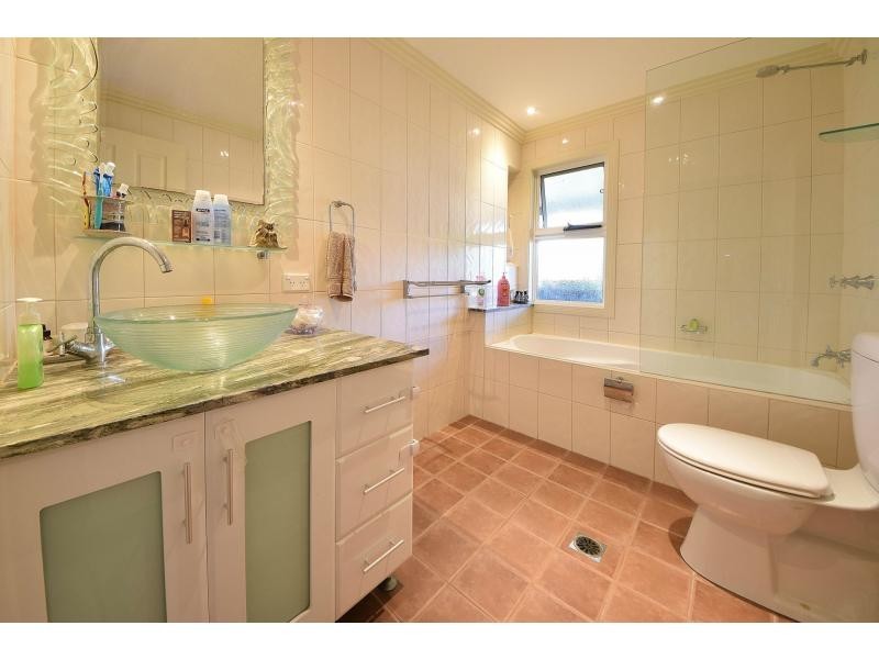 3 Joy Avenue, Burleigh Waters QLD 4220