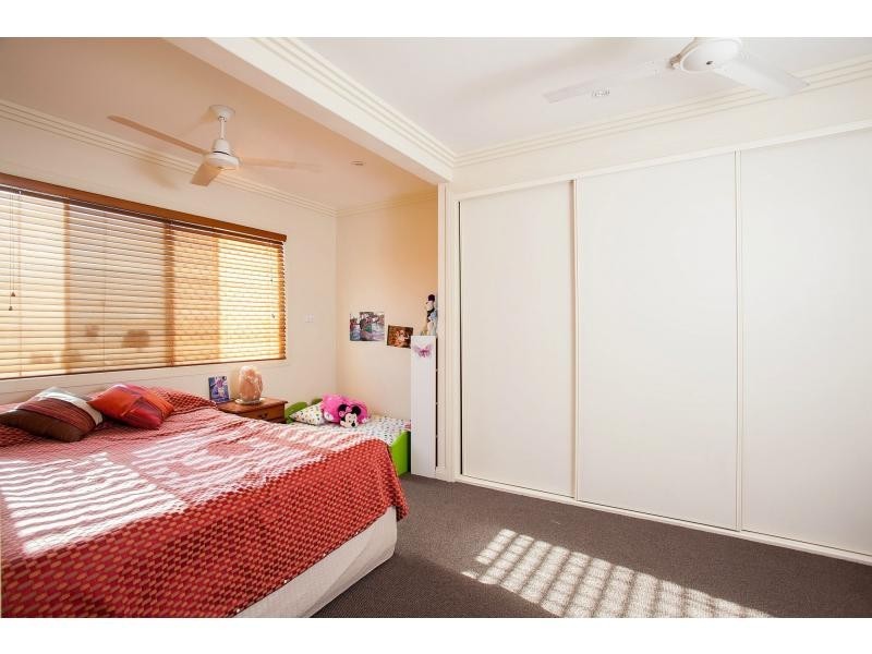 3 Joy Avenue, Burleigh Waters QLD 4220