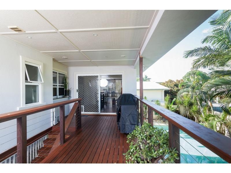 3 Joy Avenue, Burleigh Waters QLD 4220