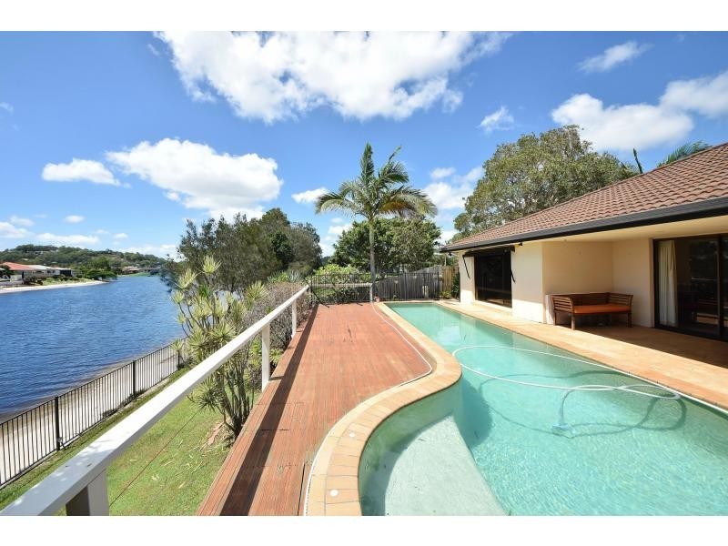 64 Dunlin Drive, Burleigh Waters QLD 4220
