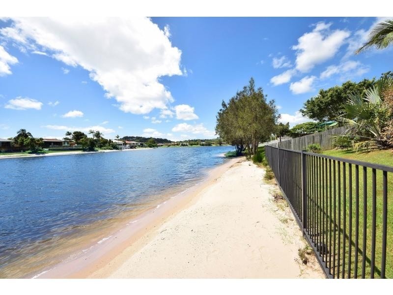 64 Dunlin Drive, Burleigh Waters QLD 4220