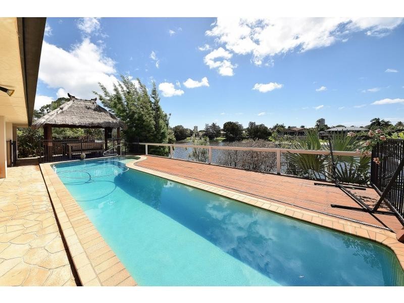 64 Dunlin Drive, Burleigh Waters QLD 4220