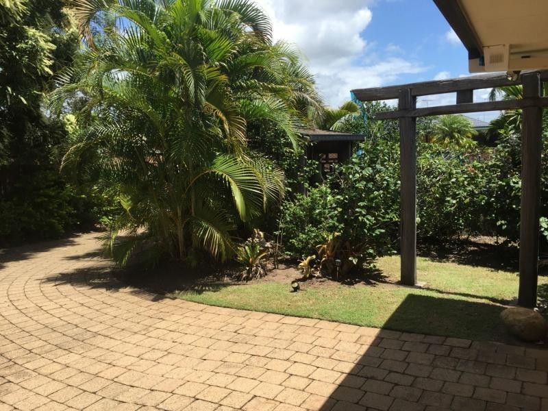 64 Dunlin Drive, Burleigh Waters QLD 4220