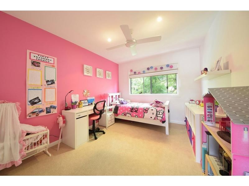 8 Lemana Lane, Burleigh Heads QLD 4220