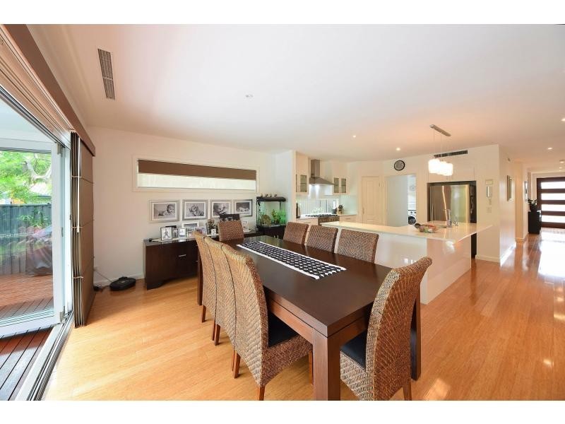 8 Lemana Lane, Burleigh Heads QLD 4220