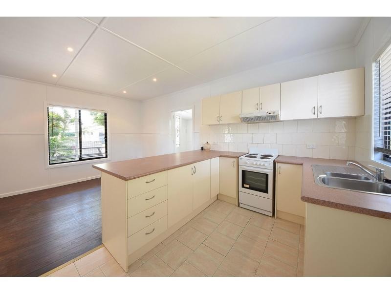 44 Christine Avenue, Miami QLD 4220