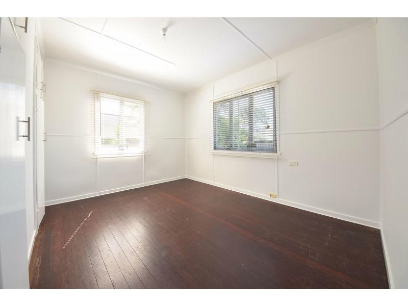 44 Christine Avenue, Miami QLD 4220