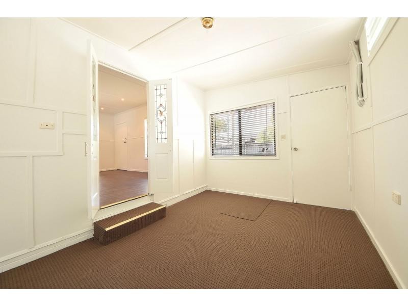 44 Christine Avenue, Miami QLD 4220