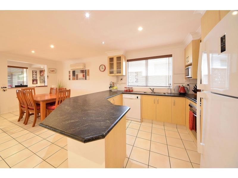 142 Nobby Parade, Miami QLD 4220