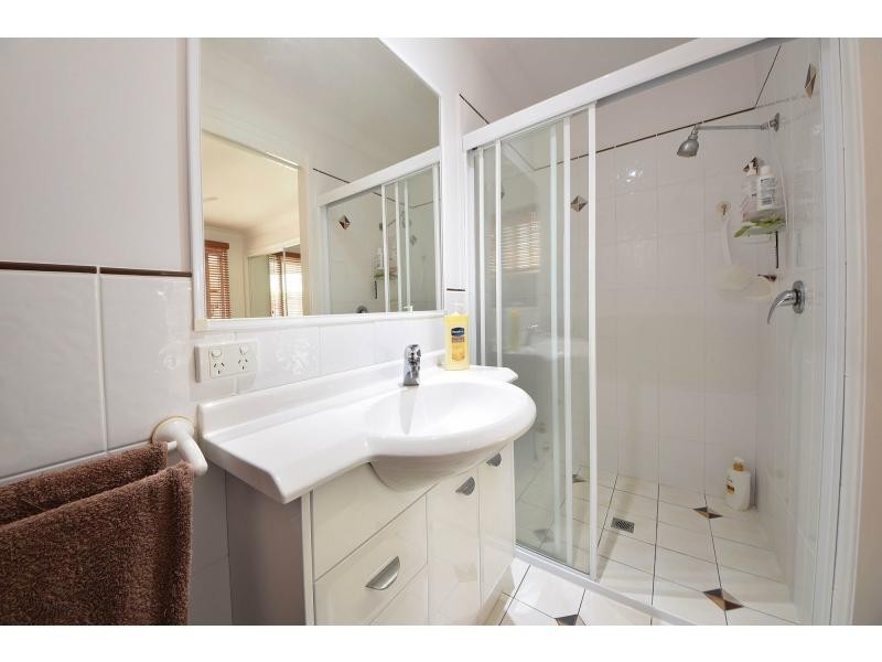 142 Nobby Parade, Miami QLD 4220