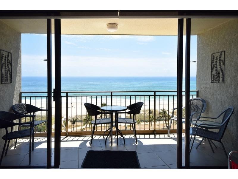 9b/973 Gold Coast Highway, Palm Beach QLD 4221