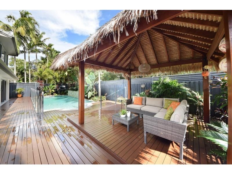 124 Acanthus Avenue, Burleigh Waters QLD 4220