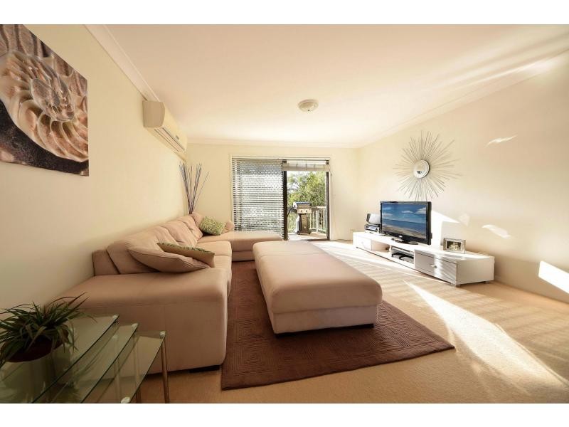 4/9 Duet Drive, Mermaid Waters QLD 4218