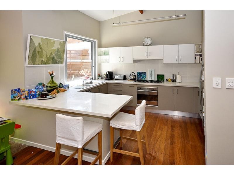 62 Ocean Parade, Burleigh Heads QLD 4220