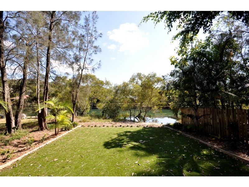 62 Ocean Parade, Burleigh Heads QLD 4220