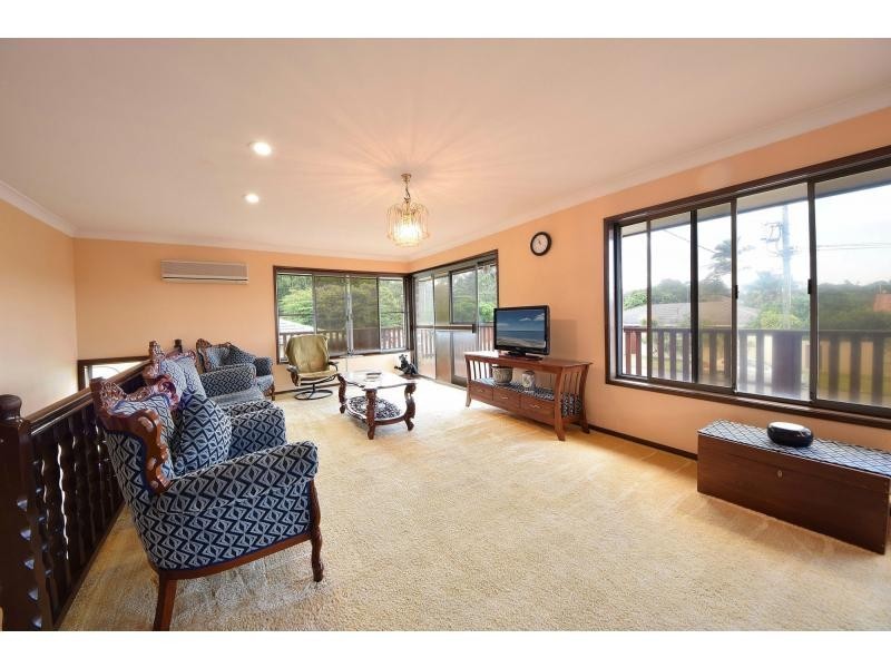 6 Bradley Avenue, Miami QLD 4220