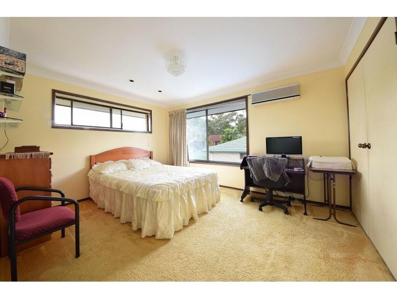 6 Bradley Avenue, Miami QLD 4220