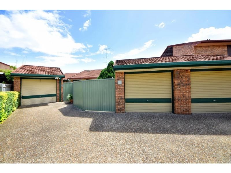 4/7 Sunbird Street, Burleigh Waters QLD 4220