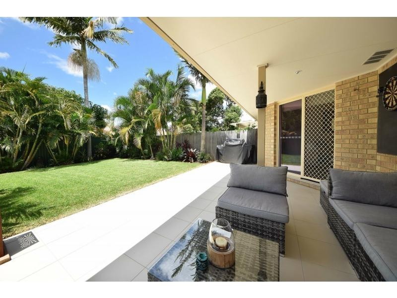 2/55a Mattocks Road, Burleigh Waters QLD 4220