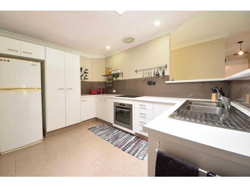 2/55a Mattocks Road, Burleigh Waters QLD 4220