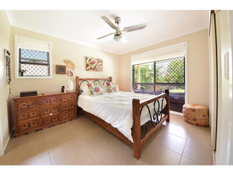 2/55a Mattocks Road, Burleigh Waters QLD 4220