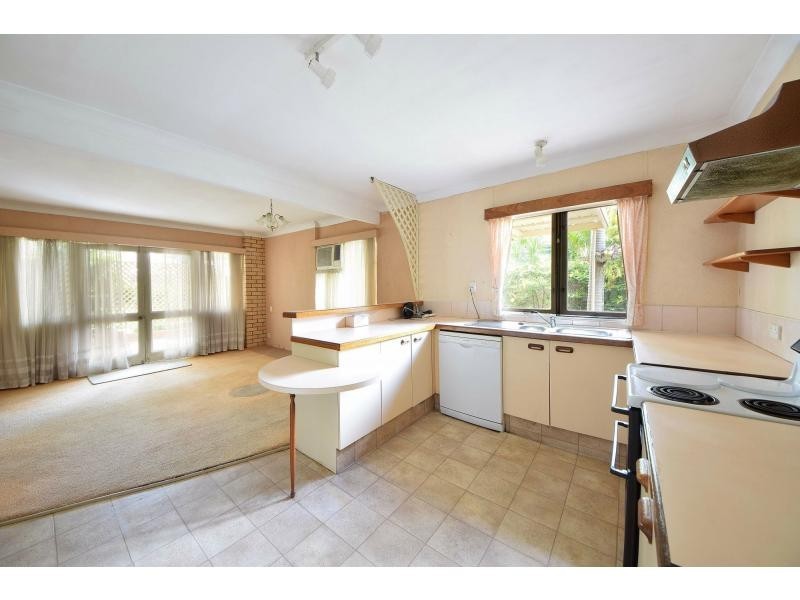 17 Joy Avenue, Burleigh Waters QLD 4220