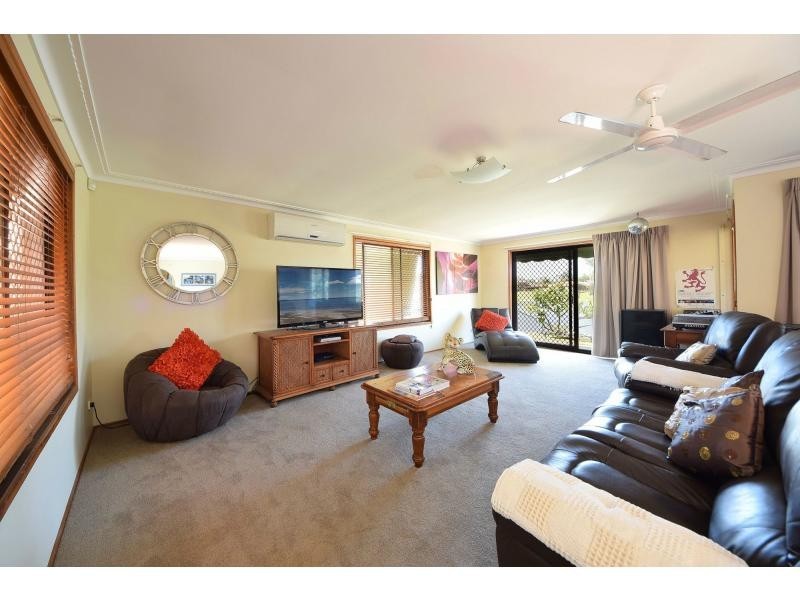 12 Honeyeater Drive, Burleigh Waters QLD 4220